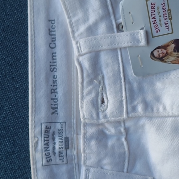 NWT Levi Strauss white jeans, size 6 - Picture 3 of 5